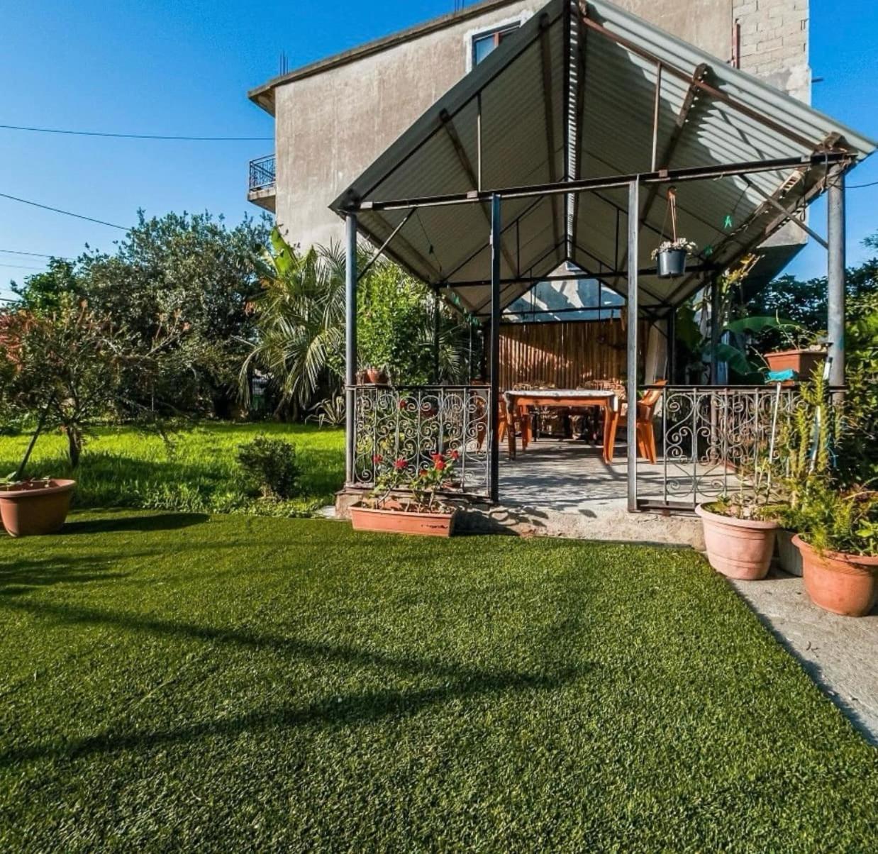 Hotel Liza Batumi Zewnętrze zdjęcie